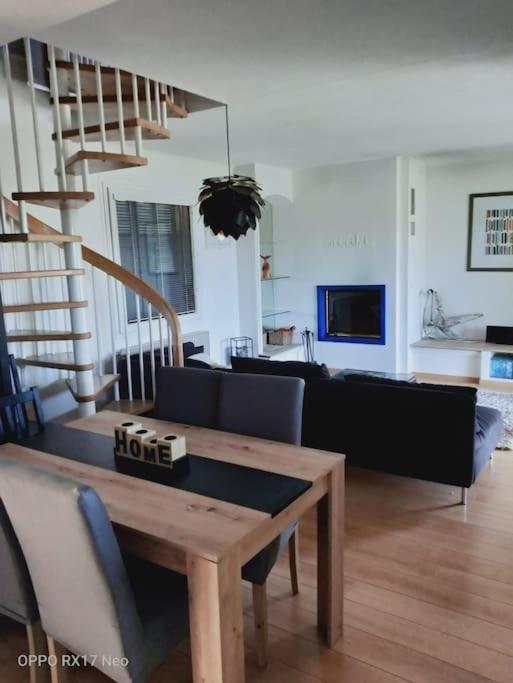 Appartement Au Coeur Du Village De Callian エクステリア 写真